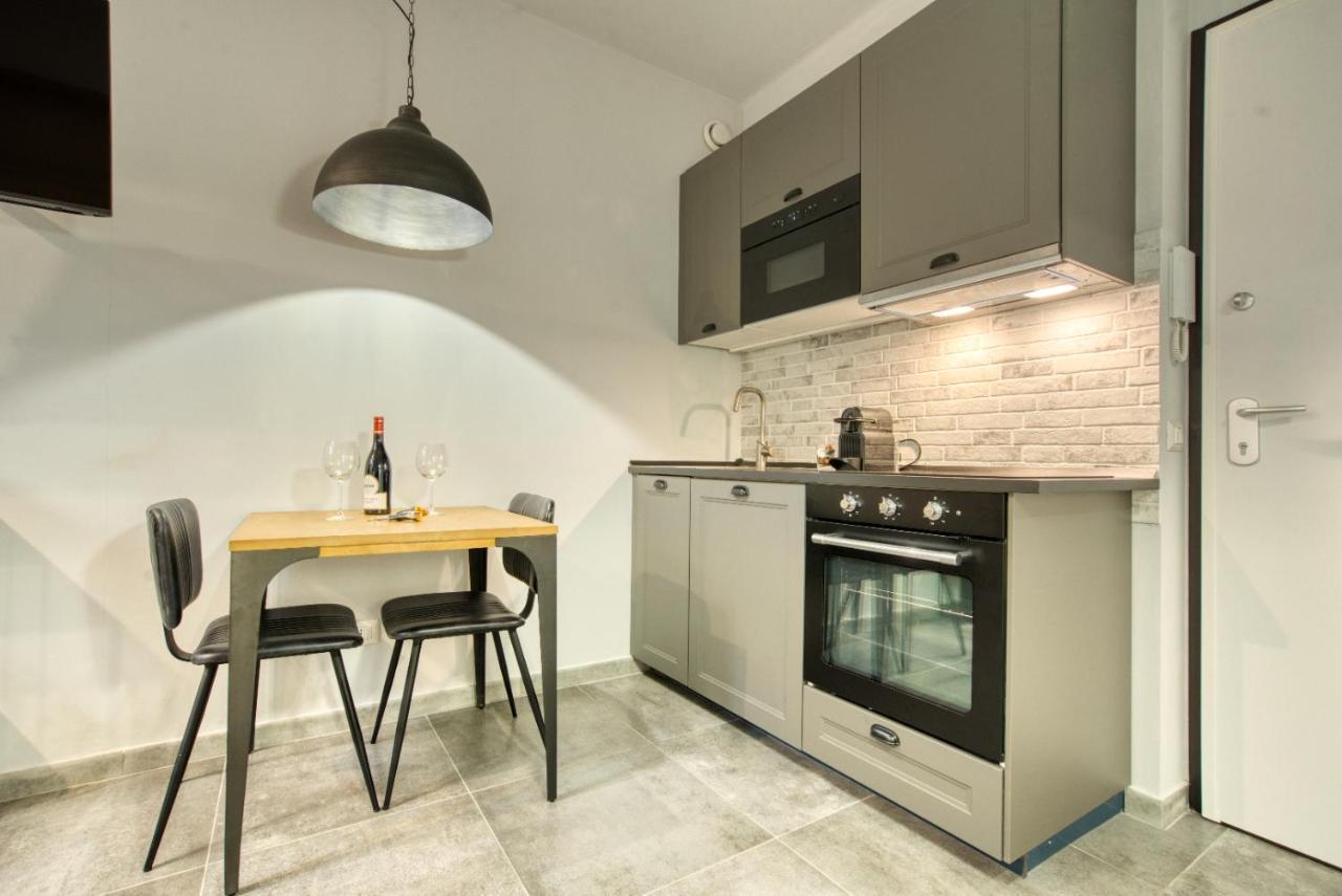 Ferienwohnung Italianflat - L'Angolo Dei Navigli Mailand Exterior foto