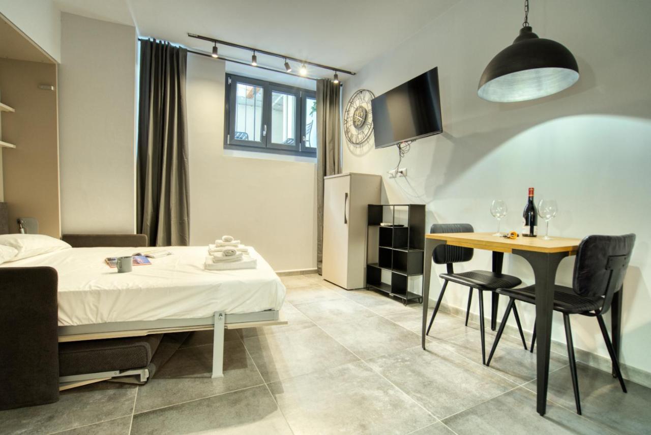 Ferienwohnung Italianflat - L'Angolo Dei Navigli Mailand Exterior foto